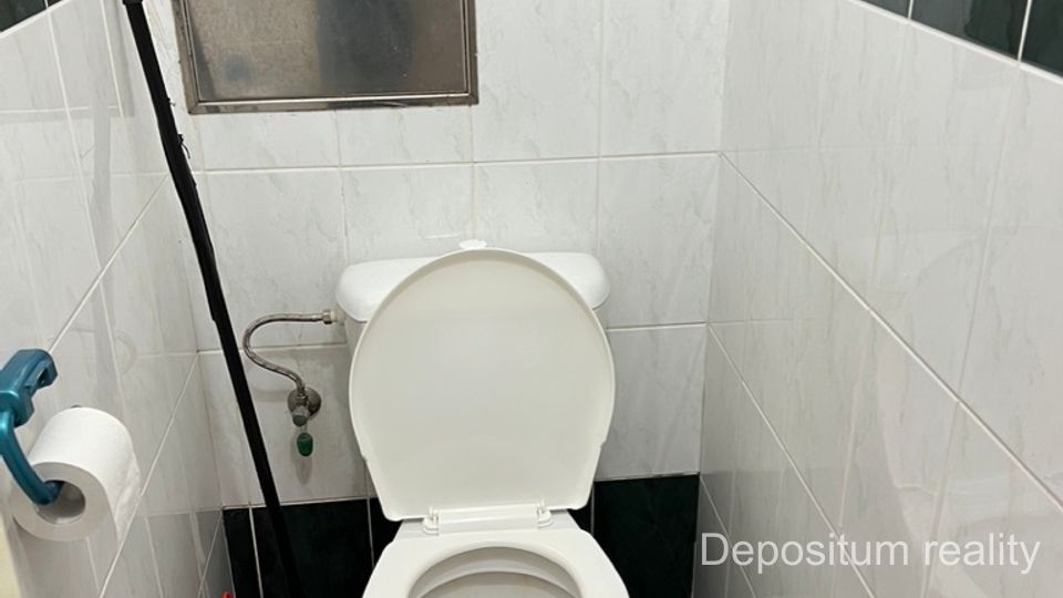 Prostorný přízemní byt u parku